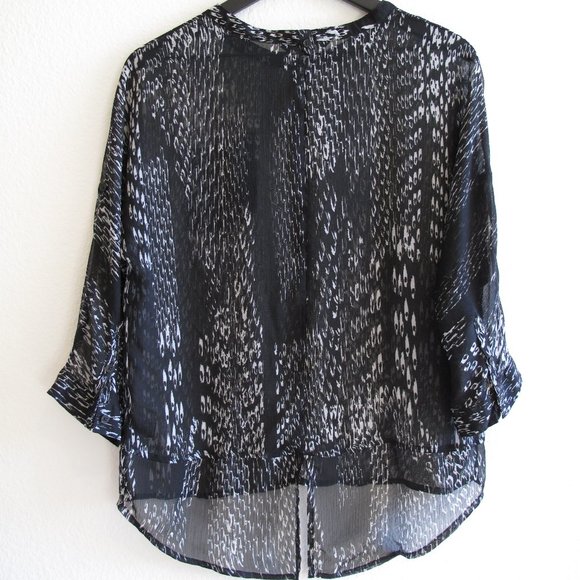 EXPRESS Black and White Chiffon Blouse - Picture 2 of 14